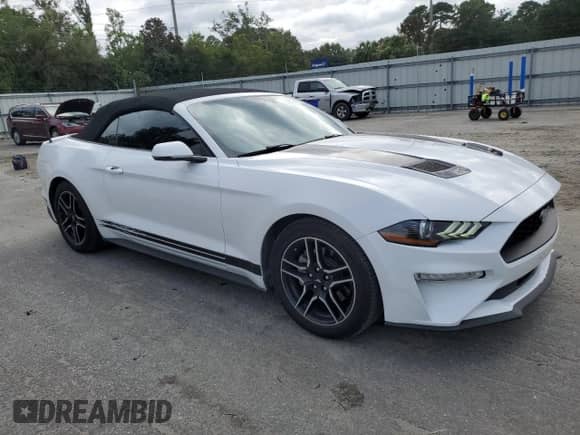 2020 Ford Mustang EcoBoost Premium z VIN 1FATP8UH1L5131605, wystawiony jako Copart lot #84627845 z przebiegiem 89 939 mil mil oraz Szkoda całkowita • Salvage title. Historia ofert i sprzedaży dostępna na DreamBid. Obrazek 4.