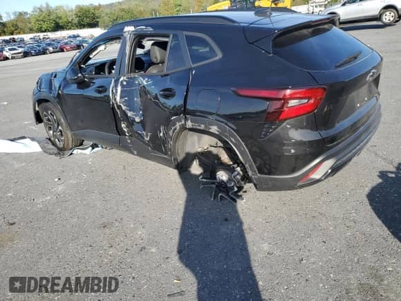 2024 Chevrolet Trax 2RS z VIN KL77LJE23RC005501, wystawiony jako Copart lot #84787625 z przebiegiem Nie podano mil oraz Szkoda całkowita • Salvage title. Historia ofert i sprzedaży dostępna na DreamBid. Obrazek 2.