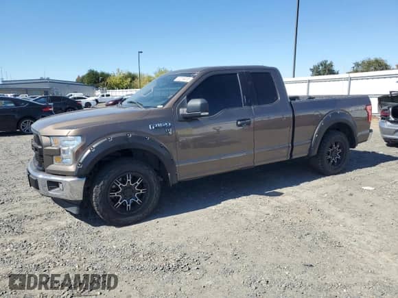 2017 Ford F-150 XL with VIN 1FTEX1C88HKC87743, listed as a Copart auction lot 82274415 with 224,760 mi miles and Clean title. Bid and sale history available at DreamBid. Image 1.