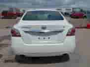 2015 Nissan Altima S z VIN 1N4AL3AP0FN879302, wystawiony jako IAAI lot #42134972 z przebiegiem 100 873 mil mil oraz . Historia ofert i sprzedaży dostępna na DreamBid. Obrazek 16.