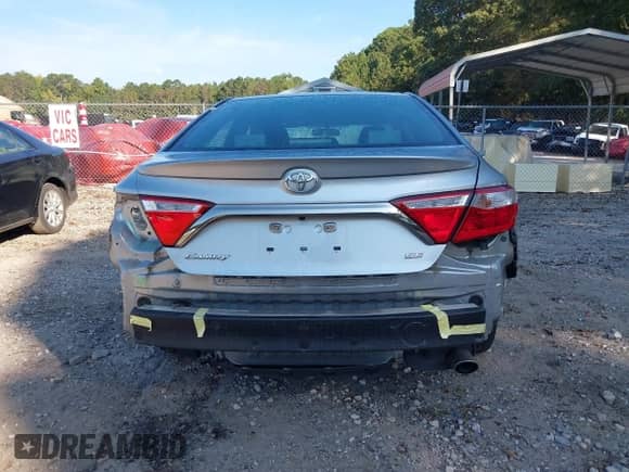 2017 Toyota Camry SE with VIN 4T1BF1FK1HU418203, listed as a IAAI auction lot 43201124 with 111,895 mi miles and . Bid and sale history available at DreamBid. Image 17.