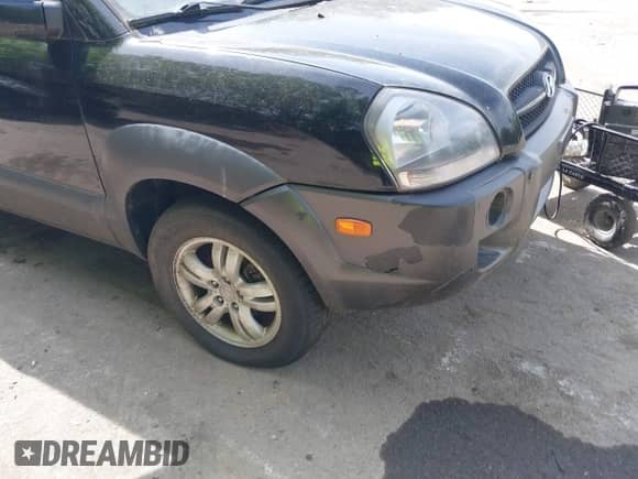 2008 Hyundai Tucson SE with VIN KM8JN72D88U807493, listed as a IAAI auction lot 42317962 with 158,141 mi miles and . Bid and sale history available at DreamBid. Image 12.
