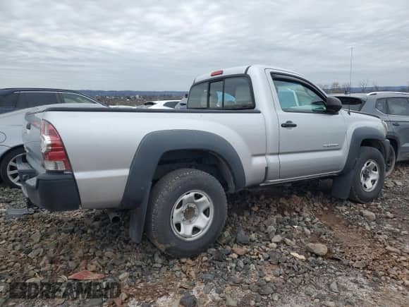 2010 Toyota Tacoma with VIN 5TEPX4EN8AZ675716, listed as a Copart auction lot 51425055 with 139,647 mi miles and Salvage title. Bid and sale history available at DreamBid. Image 3.