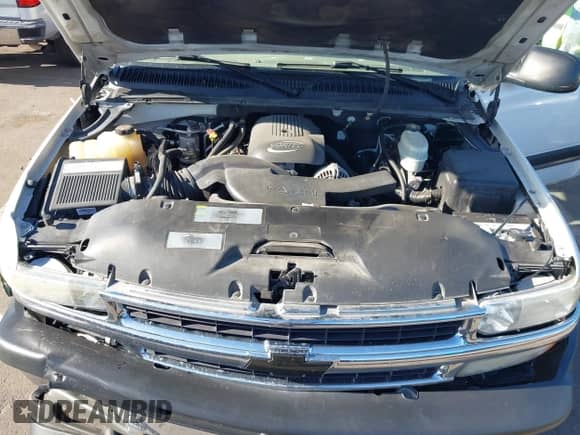 2005 Chevrolet Suburban LT with VIN 3GNEC16Z35G156200, listed as a IAAI auction lot 42543464 with 134,457 mi miles and . Bid and sale history available at DreamBid. Image 10.