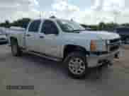 2011 Chevrolet Silverado 2500HD LT z VIN 1GC1KXC83BF109013, wystawiony jako Copart lot #68143465 z przebiegiem 161 921 mil mil oraz Szkoda całkowita • Salvage title. Historia ofert i sprzedaży dostępna na DreamBid. Obrazek 4.