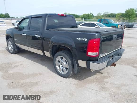 2009 GMC Sierra 1500 SLT z VIN 3GTEK33359G245571, wystawiony jako IAAI lot #42623509 z przebiegiem 247 014 mil mil oraz . Historia ofert i sprzedaży dostępna na DreamBid. Obrazek 3.