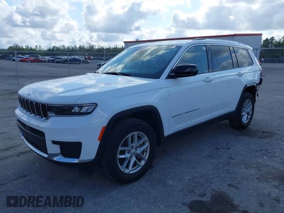 2023 Jeep Grand Cherokee Laredo z VIN 1C4RJJAG8P8790570, wystawiony jako IAAI lot #41490522 z przebiegiem 29 176 mil mil oraz . Historia ofert i sprzedaży dostępna na DreamBid. Obrazek 2.