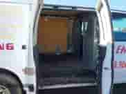 2013 Chevrolet Express Cargo z VIN 1GCWGFCA9D1190510, wystawiony jako IAAI lot #43103295 z przebiegiem 197 185 mil mil oraz . Historia ofert i sprzedaży dostępna na DreamBid. Obrazek 8.