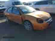 2005 Dodge Neon SXT z VIN 1B3ES56C75D264803, wystawiony jako IAAI lot #41688260 z przebiegiem 104 336 mil mil oraz . Historia ofert i sprzedaży dostępna na DreamBid. Obrazek 1.