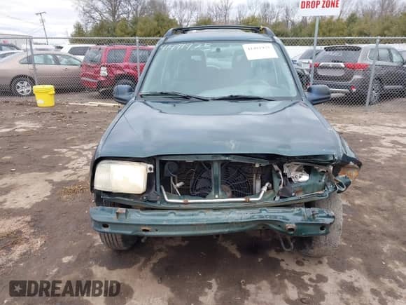 2002 Chevrolet Tracker with VIN 2CNBJ13C126946857, listed as a IAAI auction lot 41491975 with Not provided miles and . Bid and sale history available at DreamBid. Image 13.