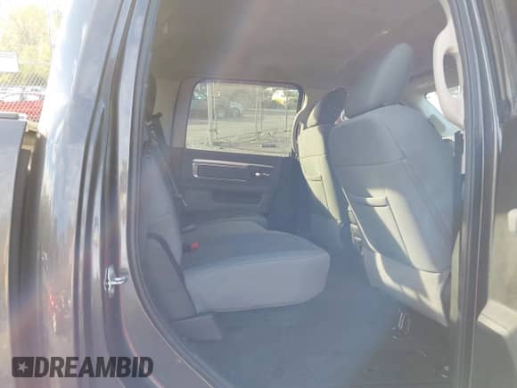 2017 Ram 1500 Big Horn z VIN 3C6RR7LT6HG688239, wystawiony jako IAAI lot #43434126 z przebiegiem 57 946 mil mil oraz . Historia ofert i sprzedaży dostępna na DreamBid. Obrazek 8.