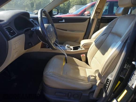 2012 Hyundai Genesis 3.8L с VIN KMHGC4DD9CU194661, выставлен на аукционе Copart как лот 84554205 с пробегом 160 204 миль миль и Списание • Salvage title. История ставок и продаж доступна на DreamBid. Изображение 7.