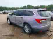 2019 Honda Pilot LX z VIN 5FNYF5H14KB016721, wystawiony jako IAAI lot #43139136 z przebiegiem 111 555 mil mil oraz . Historia ofert i sprzedaży dostępna na DreamBid. Obrazek 3.