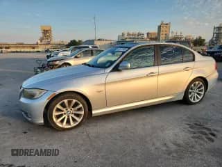 2011 BMW 3 Series 328i with VIN WBAPH7G56BNN05478, listed as a Copart auction lot 84977395 with 138,517 mi miles and Clean title. Bid and sale history available at DreamBid. Image 1.