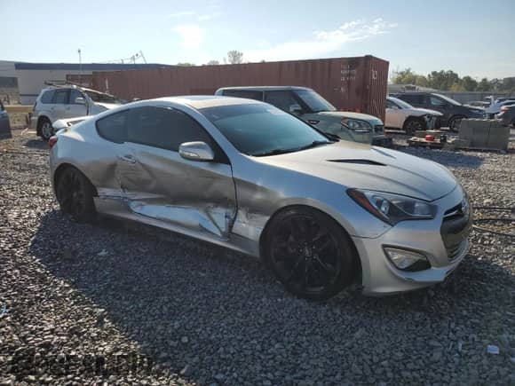 2013 Hyundai Genesis Coupe Grand Touring with VIN KMHHU6KJ2DU086941, listed as a Copart auction lot 80394665 with 164,610 mi miles and Salvage title. Bid and sale history available at DreamBid. Image 4.
