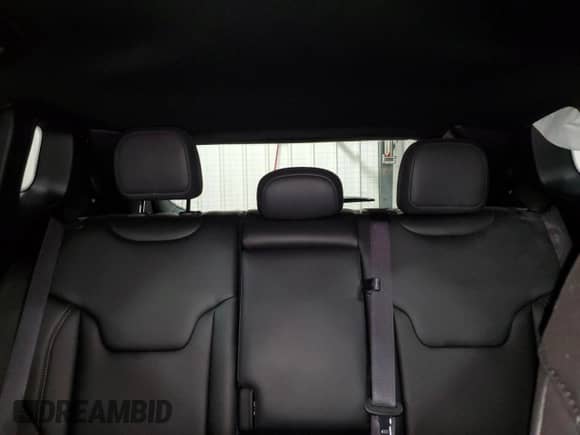 2024 Jeep Compass Latitude Lux с VIN 3C4NJDFN4RT169614, выставлен на аукционе Copart как лот 54626595 с пробегом 2 461 миль миль и Списание • Salvage title. История ставок и продаж доступна на DreamBid. Изображение 10.
