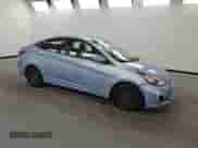 2014 Hyundai Accent GLS z VIN KMHCT4AEXEU659429, wystawiony jako Copart lot #84882725 z przebiegiem 153 222 mil mil oraz Czysty tytuł • Clean title. Historia ofert i sprzedaży dostępna na DreamBid. Obrazek 4.