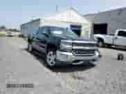 2018 Chevrolet Silverado 1500 LTZ z VIN 1GCVKSEC0JZ146829, wystawiony jako Copart lot #61158095 z przebiegiem 115 441 mil mil oraz Szkoda całkowita • Salvage title. Historia ofert i sprzedaży dostępna na DreamBid. Obrazek 14.
