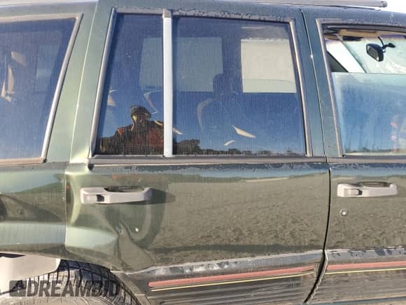 1995 Jeep Grand Cherokee Limited with VIN 1J4GZ78Y7SC730118, listed as a Copart auction lot 76031964 with 184,074 mi miles and Salvage title. Bid and sale history available at DreamBid. Image 11.