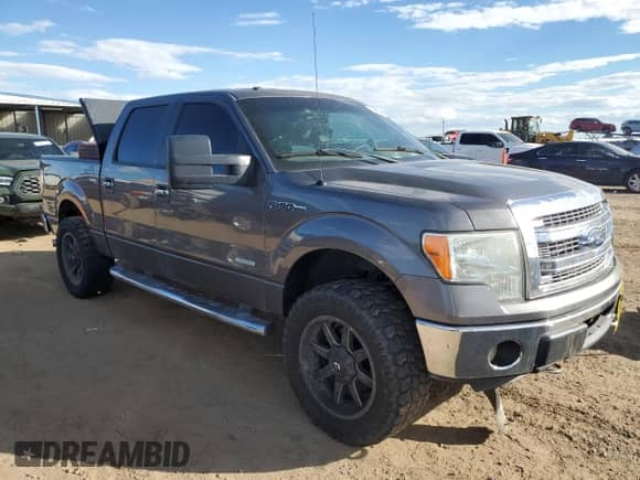 2013 Ford F-150 XL with VIN 1FTFW1ET2DKF32152, listed as a Copart auction lot 82176935 with 184,467 mi miles and Clean title. Bid and sale history available at DreamBid. Image 4.