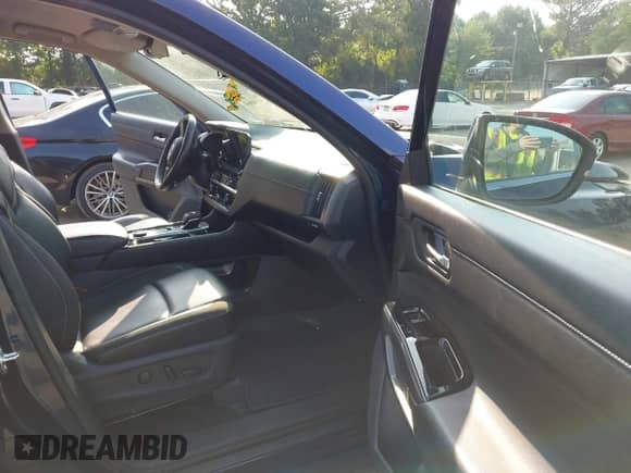 2023 Nissan Pathfinder SL with VIN 5N1DR3CC5PC236985, listed as a IAAI auction lot 42414964 with 37,689 mi miles and . Bid and sale history available at DreamBid. Image 5.