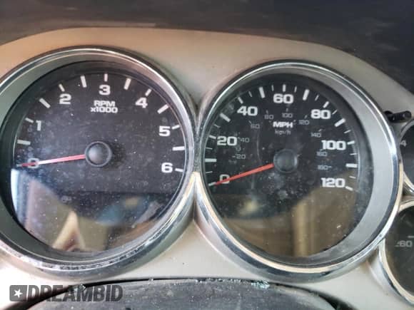 2007 Chevrolet Silverado 3500 с VIN 1GCHK33K57F503686, выставлен на аукционе Copart как лот 61460954 с пробегом Не указан миль и На запчасти • Non repairable. История ставок и продаж доступна на DreamBid. Изображение 9.