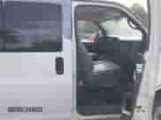 2007 Chevrolet Express Passenger с VIN 1GAHG35U871112554, выставлен на аукционе IAAI как лот 43154312 с пробегом 375 501 миль миль и . История ставок и продаж доступна на DreamBid. Изображение 5.