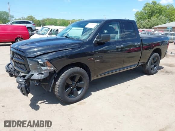 2019 Ram 1500 Express z VIN 1C6RR7FT6KS543228, wystawiony jako IAAI lot #42270669 z przebiegiem 57 009 mil mil oraz . Historia ofert i sprzedaży dostępna na DreamBid. Obrazek 2.
