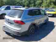 2021 Volkswagen Tiguan SE с VIN 3VV2B7AX0MM091976, выставлен на аукционе IAAI как лот 43062163 с пробегом 24 811 миль миль и . История ставок и продаж доступна на DreamBid. Изображение 4.