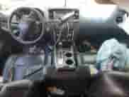 2016 Nissan Pathfinder SL with VIN 5N1AR2MN1GC666932, listed as a Copart auction lot 70255875 with 208,058 mi miles and Salvage title. Bid and sale history available at DreamBid. Image 8.