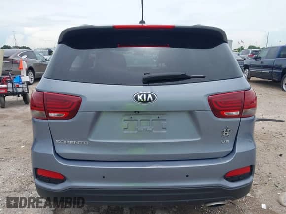 2020 Kia Sorento LX с VIN 5XYPG4A56LG647853, выставлен на аукционе IAAI как лот 42539230 с пробегом 54 859 миль миль и . История ставок и продаж доступна на DreamBid. Изображение 16.