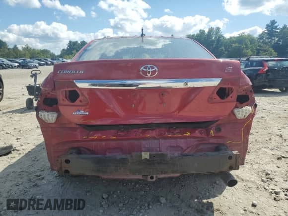 2011 Toyota Corolla L with VIN 2T1BU4EE0BC658354, listed as a Copart auction lot 71708695 with 142,836 mi miles and Clean title. Bid and sale history available at DreamBid. Image 6.