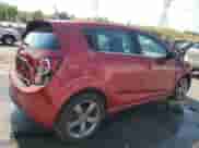 2015 Chevrolet Sonic RS z VIN 1G1JH6SB0F4167290, wystawiony jako Copart lot #69244125 z przebiegiem 82 775 mil mil oraz Szkoda całkowita • Salvage title. Historia ofert i sprzedaży dostępna na DreamBid. Obrazek 3.