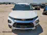 2022 Chevrolet TrailBlazer LT z VIN KL79MPSL1NB083443, wystawiony jako Copart lot #80800055 z przebiegiem 64 112 mil mil oraz Szkoda całkowita • Salvage title. Historia ofert i sprzedaży dostępna na DreamBid. Obrazek 5.