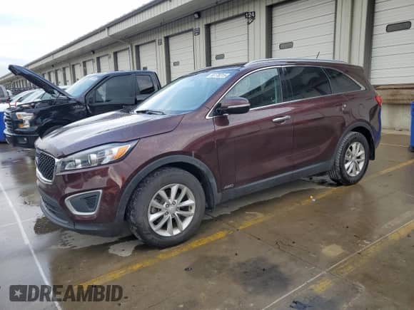 2017 Kia Sorento LX с VIN 5XYPGDA5XHG229867, выставлен на аукционе Copart как лот 56178315 с пробегом 157 043 миль миль и Списание • Salvage title. История ставок и продаж доступна на DreamBid. Изображение 1.