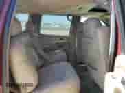 2002 Chevrolet Suburban LT z VIN 1GNFK16Z92J319725, wystawiony jako Copart lot #49640395 z przebiegiem 283 114 mil mil oraz Czysty tytuł • Clean title. Historia ofert i sprzedaży dostępna na DreamBid. Obrazek 12.