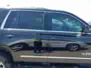 2018 Chevrolet Tahoe LT z VIN 1GNSCBKC7JR259902, wystawiony jako IAAI lot #42257912 z przebiegiem 113 106 mil mil oraz . Historia ofert i sprzedaży dostępna na DreamBid. Obrazek 13.