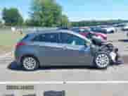 2017 Hyundai Elantra с VIN KMHD35LH9HU363274, выставлен на аукционе IAAI как лот 43059241 с пробегом 76 363 миль миль и . История ставок и продаж доступна на DreamBid. Изображение 14.