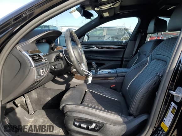 2021 BMW 7 Series with VIN WBA7U2C19MCF62731, listed as a Copart auction lot 86985934 with 21,243 mi miles and Clean title. Bid and sale history available at DreamBid. Image 7.