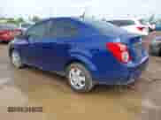 2013 Chevrolet Sonic LS с VIN 1G1JA5SH3D4222802, выставлен на аукционе IAAI как лот 42737550 с пробегом 118 997 миль миль и . История ставок и продаж доступна на DreamBid. Изображение 3.