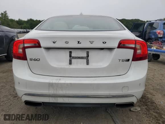 2017 Volvo S60 Inscription с VIN LYV402TK3HB195777, выставлен на аукционе Copart как лот 67831445 с пробегом 94 269 миль миль и Списание • Salvage title. История ставок и продаж доступна на DreamBid. Изображение 6.