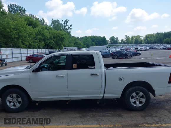 2016 Ram 1500 Outdoorsman z VIN 1C6RR7TM7GS326050, wystawiony jako IAAI lot #42678281 z przebiegiem 153 750 mil mil oraz . Historia ofert i sprzedaży dostępna na DreamBid. Obrazek 14.
