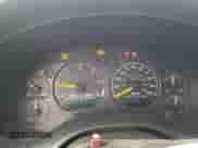 2000 Chevrolet Blazer LS z VIN 1GNDT13W1Y2112487, wystawiony jako Copart lot #63741485 z przebiegiem 270 945 mil mil oraz Szkoda całkowita • Salvage title. Historia ofert i sprzedaży dostępna na DreamBid. Obrazek 9.