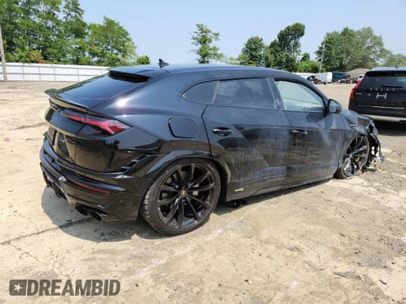 2024 Lamborghini Urus S with VIN ZPBUB3ZL8RLA33892, listed as a Copart auction lot 67140335 with Not provided miles and Salvage title. Bid and sale history available at DreamBid. Image 3.