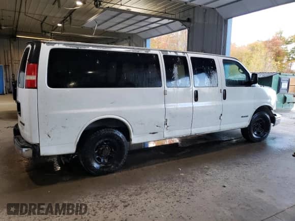 2004 Chevrolet Express Passenger z VIN 1GAHG39U341239136, wystawiony jako Copart lot #74370344 z przebiegiem 217 839 mil mil oraz Szkoda całkowita • Salvage title. Historia ofert i sprzedaży dostępna na DreamBid. Obrazek 3.