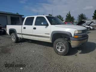 2002 Chevrolet Silverado 1500HD LS with VIN 1GCGC13U22F115497, listed as a Copart auction lot 66585824 with 211,687 mi miles and Salvage title. Bid and sale history available at DreamBid. Image 4.