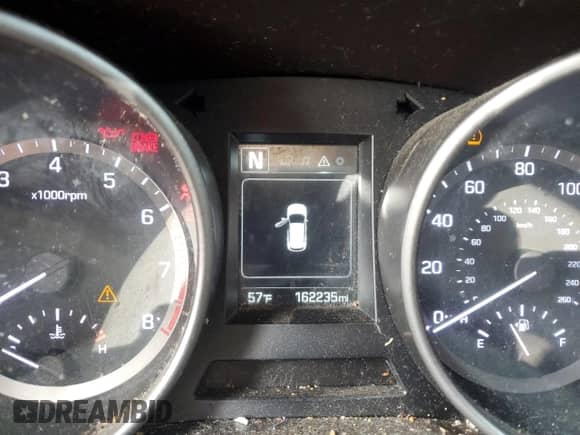 2017 Hyundai Santa Fe SE with VIN KM8SM4HF0HU175698, listed as a Copart auction lot 87290835 with 162,235 mi miles and Clean title. Bid and sale history available at DreamBid. Image 9.