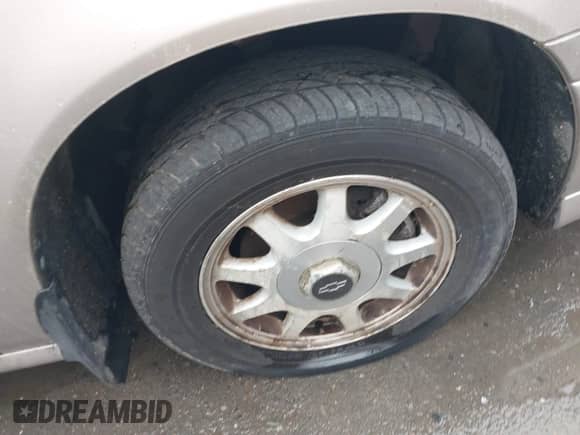 1998 Chevrolet Malibu LS с VIN 1G1NE52M1W6249023, выставлен на аукционе IAAI как лот 41779319 с пробегом 71 307 миль миль и . История ставок и продаж доступна на DreamBid. Изображение 14.