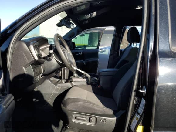 2020 Toyota Tacoma SR5 с VIN 3TMBZ5DN9LM027054, выставлен на аукционе Copart как лот 46628225 с пробегом 89 500 миль миль и Списание • Salvage title. История ставок и продаж доступна на DreamBid. Изображение 7.