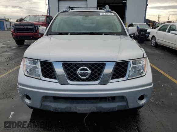 2005 Nissan Frontier SE with VIN 1N6AD07U75C451351, listed as a Copart auction lot 82265025 with 198,128 mi miles and Clean title. Bid and sale history available at DreamBid. Image 5.